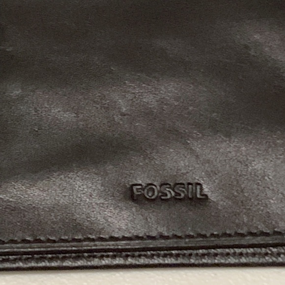 New Fossil leather card holder - Picture 1 of 3
